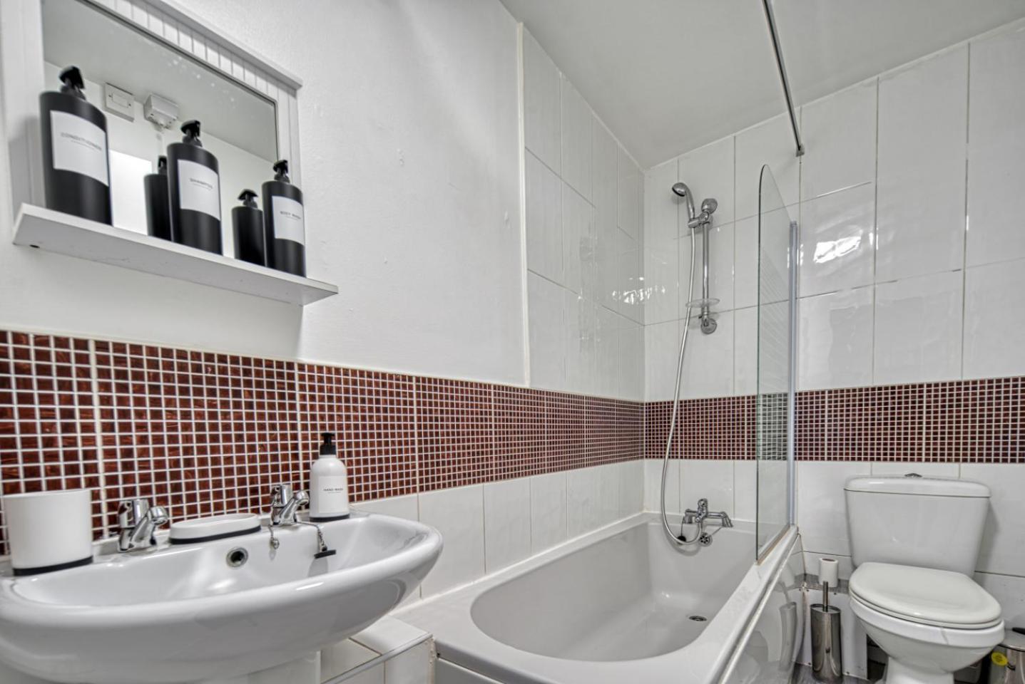 Central Nottingham 3 Bed House With Driveway Екстер'єр фото